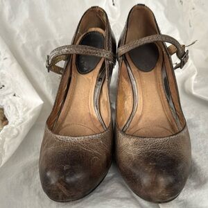 Frye leather stacked heel mary Jane